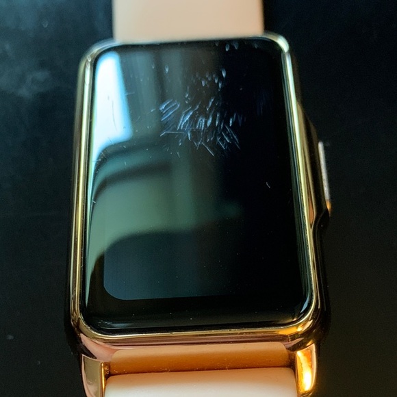 Smartwatch with Pink Strap - Picture 15 of 16